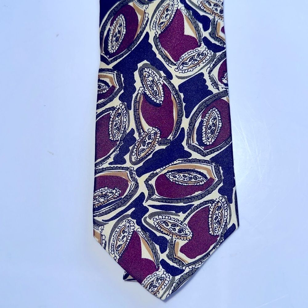 Vintage 80s/90s Izod modernist paisley cream & maroon modernist paisley silk tie